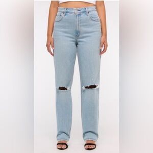 Abercrombie & Fitch Curve Love Ultra High Rise 90s Straight Jean 29L